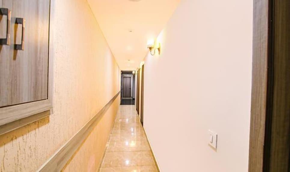 Hotel Welcome Residency Zirakpur Kültér fotó